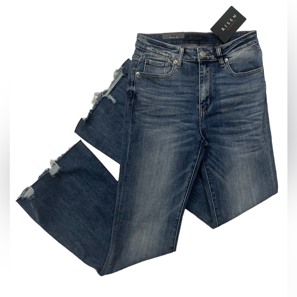 Risen High Rise Raw Hem Flare Jeans. Women's Size 28/7